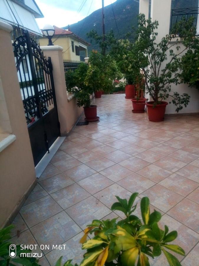Delicatessen House Διαμέρισμα Λεωνίδιο Εξωτερικό φωτογραφία